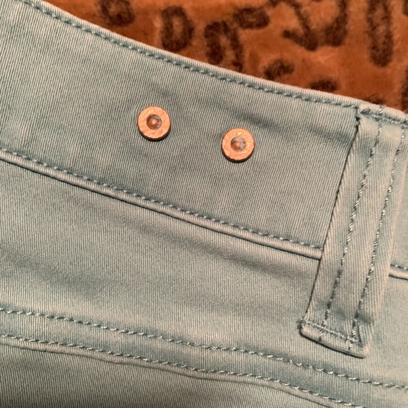 SOLD Cabi Tidal Curvy Skinny Jeans - Picture 7 of 9